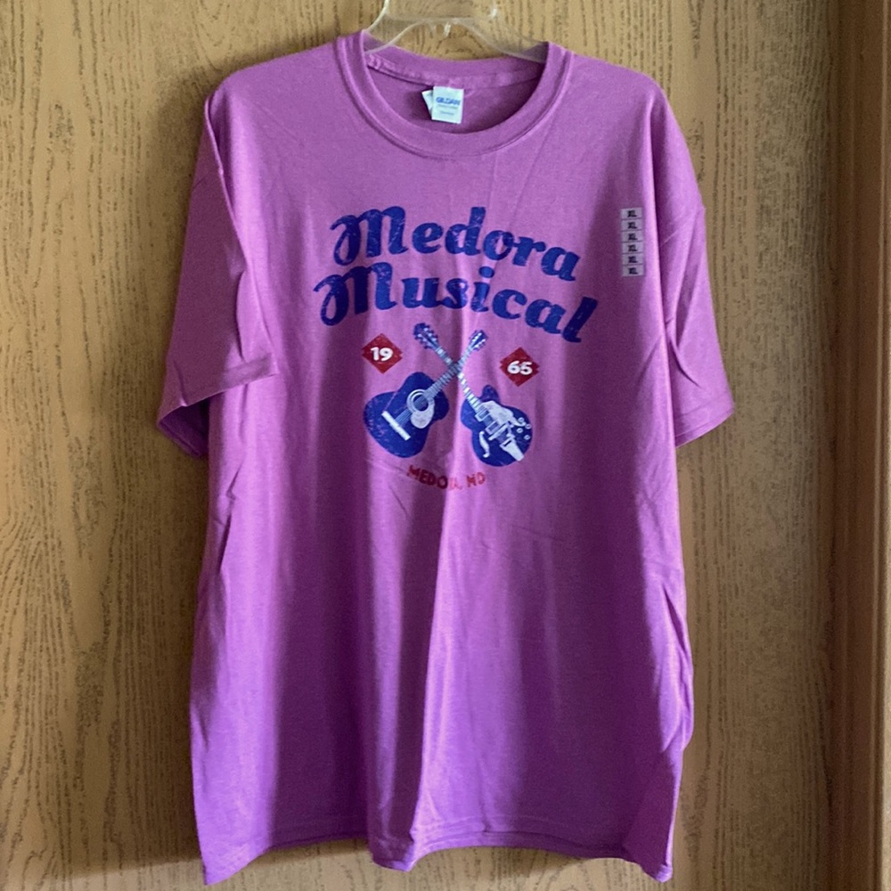 NWT Unisex Medora Musical T-Shirt, Size XL, 50%Cotton, 50%Polyester